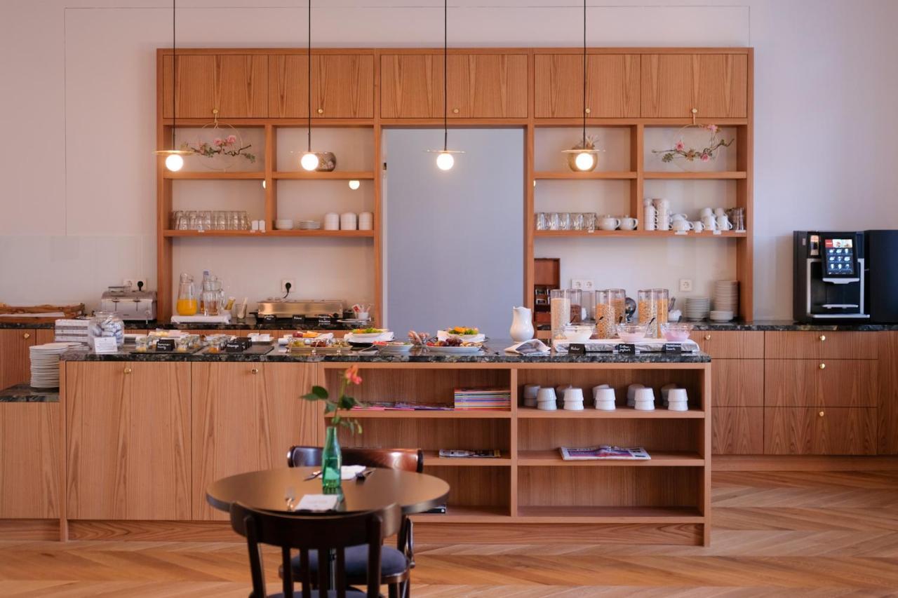Lindenufer 3* Berlino